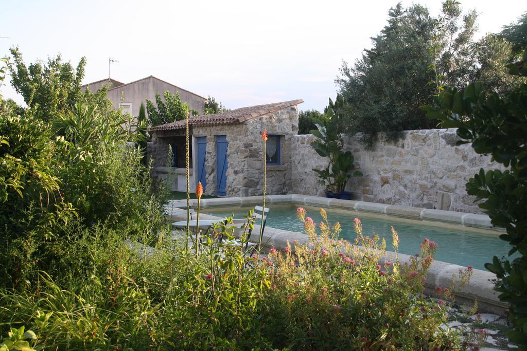 Bed and Breakfast Aux Pots Bleus Nissan-lez-Enserune Exterior foto